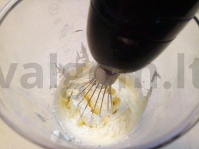 Apelsininiai keksiukai su kreminiu sūrio pyragu Žingsnis 4
