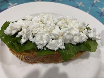 Brusketos su brinza ir raudonaisiais pipirais Žingsnis 9