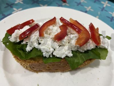 Brusketos su brinza ir raudonaisiais pipirais Žingsnis 10