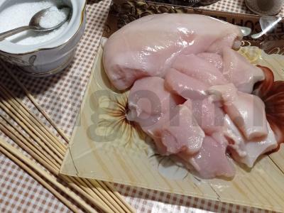 Vištienos krūtinėlės kebabai orkaitėje Žingsnis 1