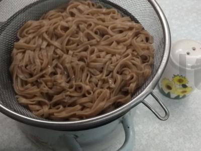 Grikių makaronai su mėsos padažu ir daržovėmis Žingsnis 12