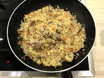 Bulgur su kalakutiena ir grybais Žingsnis 7