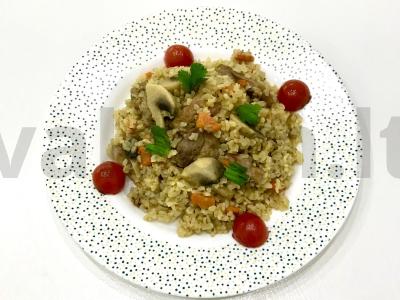 Bulgur su kalakutiena ir grybais pagrindine nuotrauka