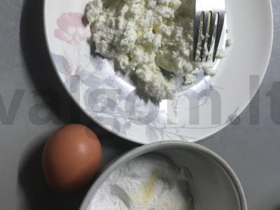 Geriausi PP sūrio pyragaičiai pusryčiams Žingsnis 1