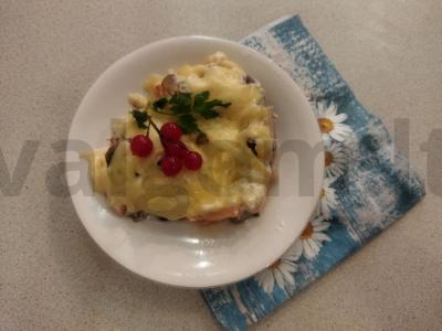 Švelnios grybų salotos pagrindine nuotrauka