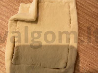Obuolių ir cinamono "kalėdinis" sluoksniuotos tešlos pyragas Žingsnis 1