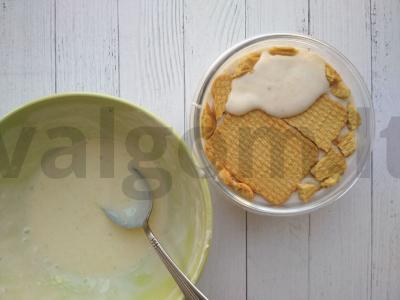 Bananų pyragas be kepimo Žingsnis 3