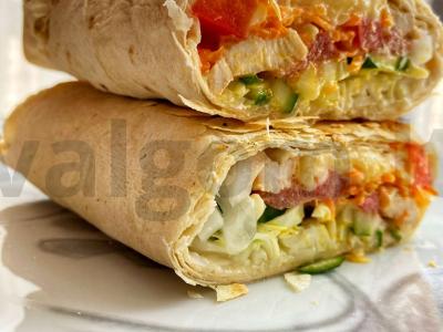 Gausus šavarma dviems pagrindine nuotrauka