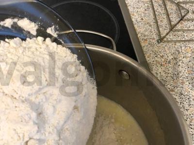 Profiterolės pagal specialų Ksyukha receptą. Žingsnis 3