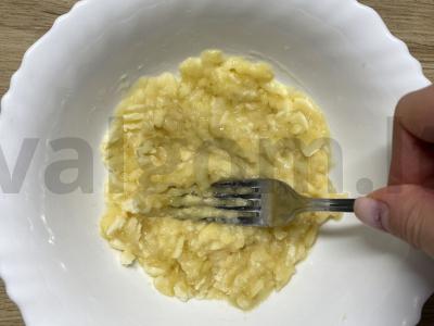 Avižinių dribsnių ir bananų blyneliai Žingsnis 1