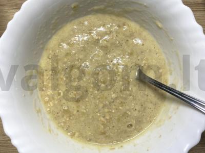 Avižinių dribsnių ir bananų blyneliai Žingsnis 4