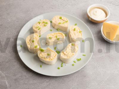 Pita, įdaryta krabų lazdelėmis ir kiaušiniais Žingsnis 5