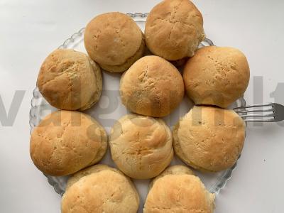Užkandžiaukite česnakinėmis bandelėmis. Žingsnis 3