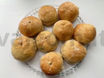 Užkandžiaukite česnakinėmis bandelėmis. Žingsnis 4
