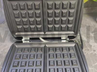 Šokoladiniai Vienos vafliai su kokoso drožlėmis Žingsnis 10