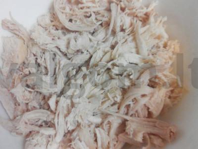 Neįprastos salotos su vištiena ir pupelėmis Žingsnis 1