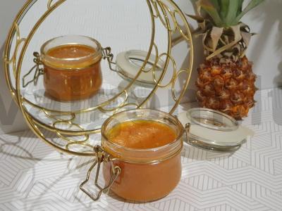 Mandarinų uogienė su spanguolėmis pagrindine nuotrauka