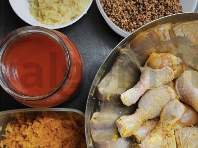 Orkaitėje kepti grikiai su kojelėmis Žingsnis 1