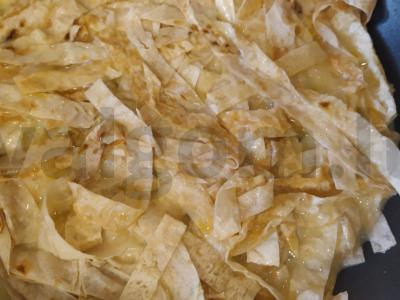 Greita ir aromatinga pica keptuvėje Žingsnis 1