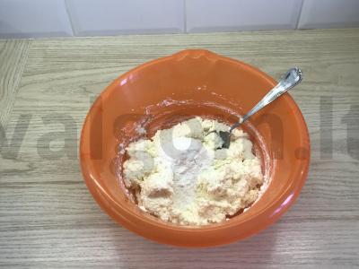 Sūrio pyragaičiai iš ryžių miltų Žingsnis 3