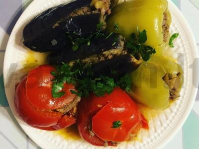 Įdarytos daržovės pagrindine nuotrauka