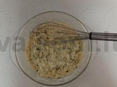 Tingus khachapuri keptuvėje Žingsnis 3