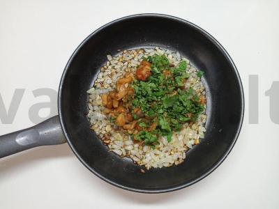 Gausi gavėnios žirnių sriuba su grybais Žingsnis 3