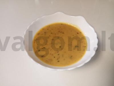 Gausi gavėnios žirnių sriuba su grybais pagrindine nuotrauka