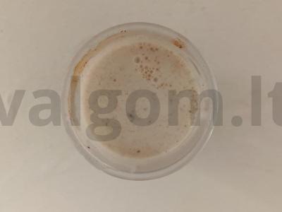 Pikantiškas kefyro kokteilis su abrikosais, džiovintomis slyvomis ir sultenėmis Žingsnis 2