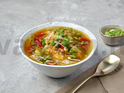 Ryški kukurūzų ir šaldytų žirnių sriuba pagrindine nuotrauka