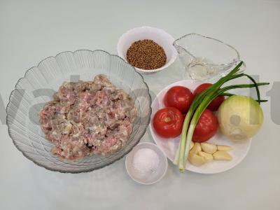 Grikiai su pomidorų padažu orkaitėje Žingsnis 1