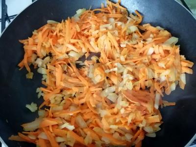 Mėsos kukuliai su rudaisiais ryžiais pomidorų padaže Žingsnis 4