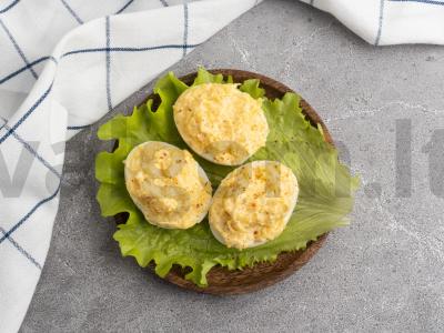 Kiaušiniai, įdaryti sūriu ir tryniu Žingsnis 4