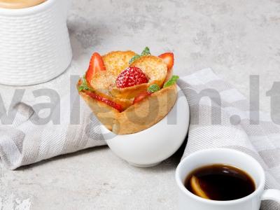 Rožių formos sausainiai pagrindine nuotrauka