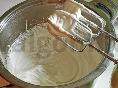 Šokoladinis vyšnių pyragas. Žingsnis 8