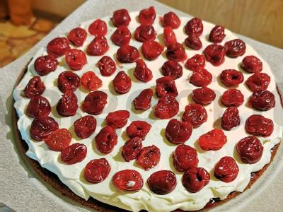 Šokoladinis vyšnių pyragas. Žingsnis 9