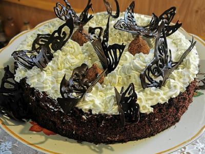 Šokoladinis vyšnių pyragas. pagrindine nuotrauka