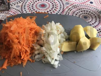 Žirnių sriuba su rūkyta vištiena Žingsnis 4