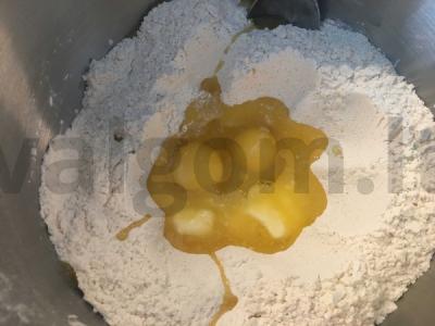 Cinamonai su likeriu Žingsnis 2