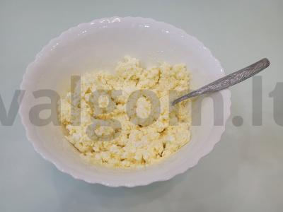 Varškės sausainiai su džiovintais vaisiais ir riešutais Žingsnis 3