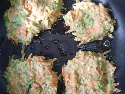 Morkų ir brokolių paplotėliai Žingsnis 6