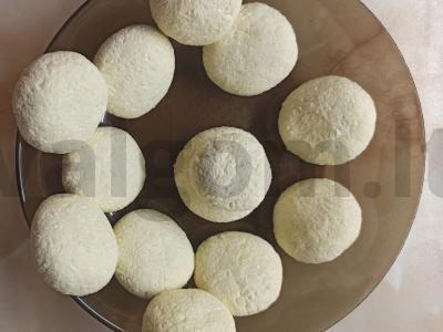 Naminiai sūrio pyragaičiai su kokosais Žingsnis 3