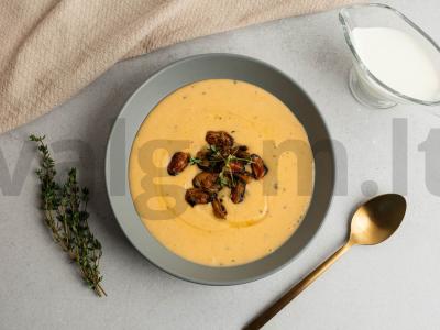 Midijų sriuba pagrindine nuotrauka