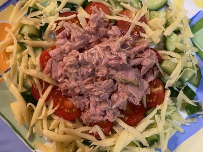 Šviežių daržovių salotos su tunu Žingsnis 9