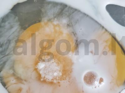Sotus omletas mikrobangų krosnelėje. Žingsnis 3