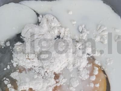 Sotus omletas mikrobangų krosnelėje. Žingsnis 4