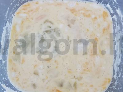 Sotus omletas mikrobangų krosnelėje. Žingsnis 5