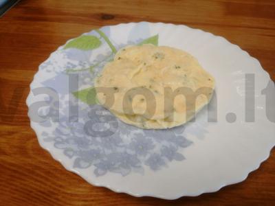 Švelnus omletas su brokoliais pakuotėje Žingsnis 6
