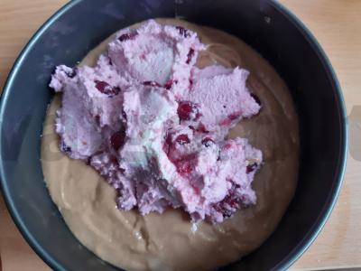 Šokoladinis keksas su varškės įdaru ir vyšniomis Žingsnis 4