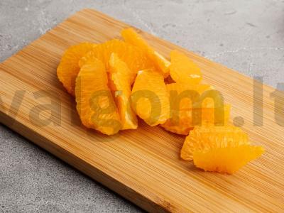 Šiltos salotos su vištienos širdelėmis ir sojų padažu Žingsnis 1